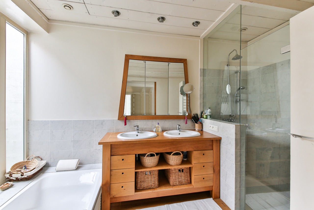 What Makes a Great Looking Bathroom Through Ages featured image duracare baths