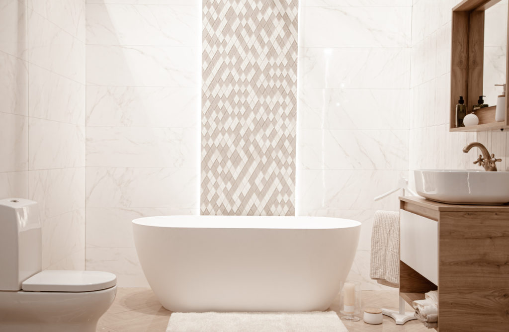 Why Consider Installing Bathtub Liners on your Bathtub featured image