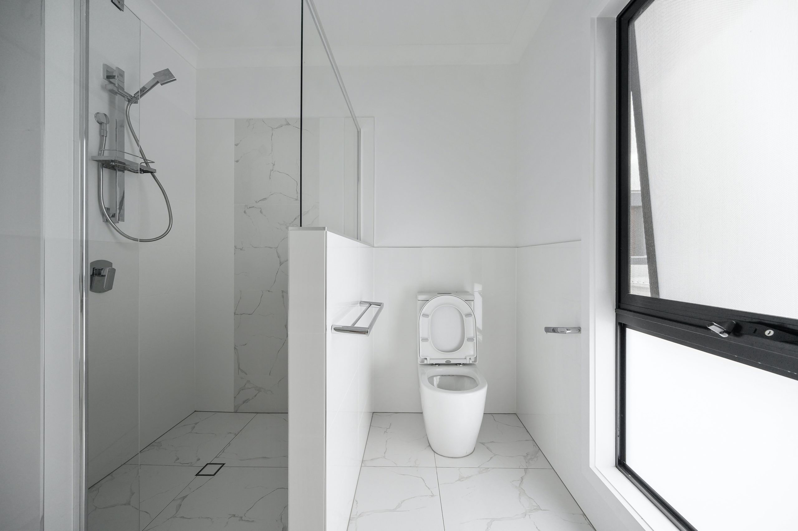 5 Essential Upgrades to Regard for Bathroom Remodel featured image